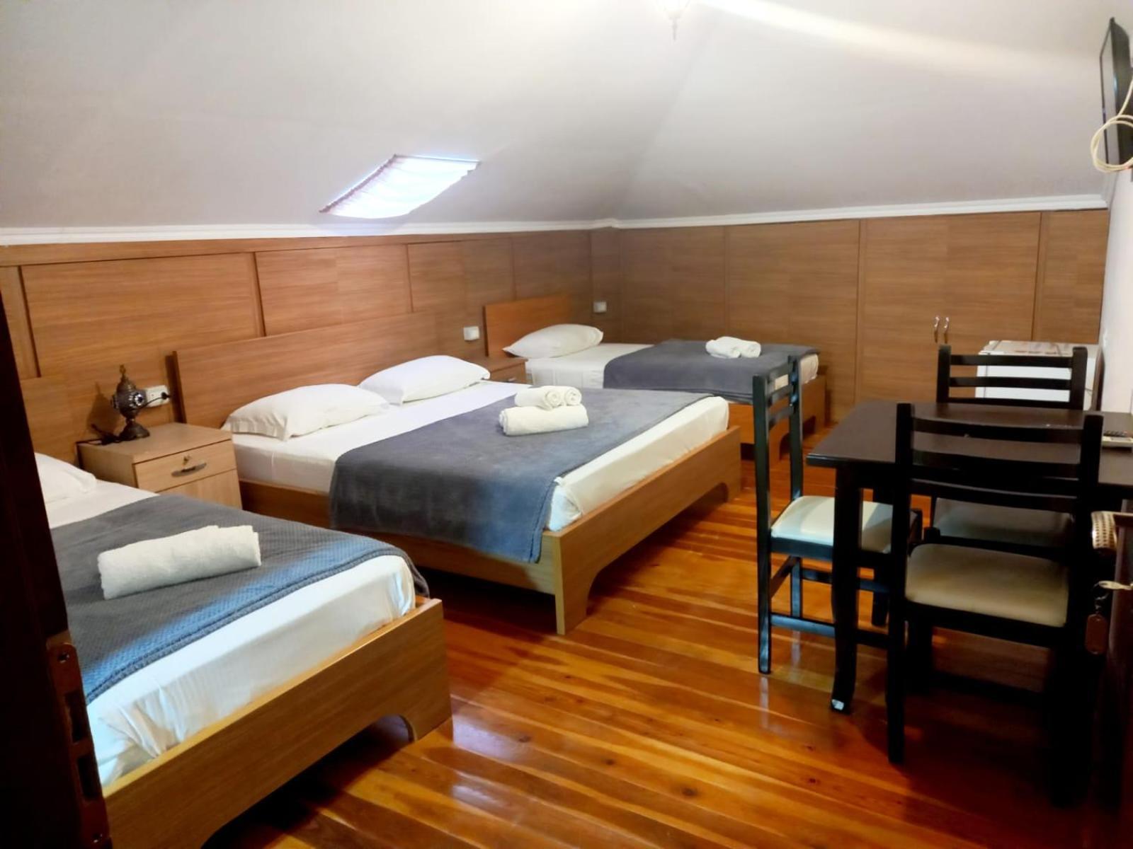 Hotel Demaj Μπεράτ Εξωτερικό φωτογραφία